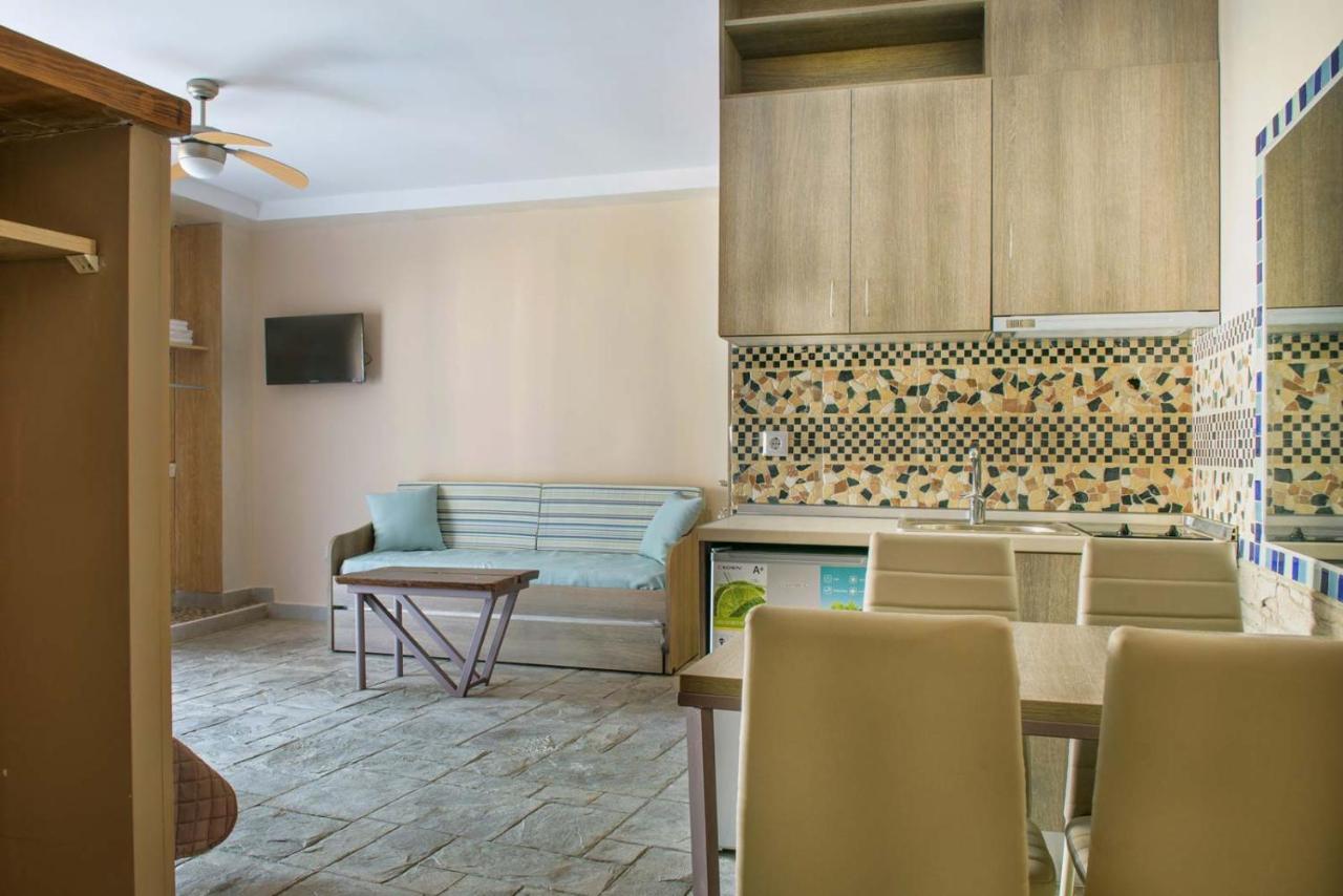 3D Iliadis Suites Иериссос Экстерьер фото