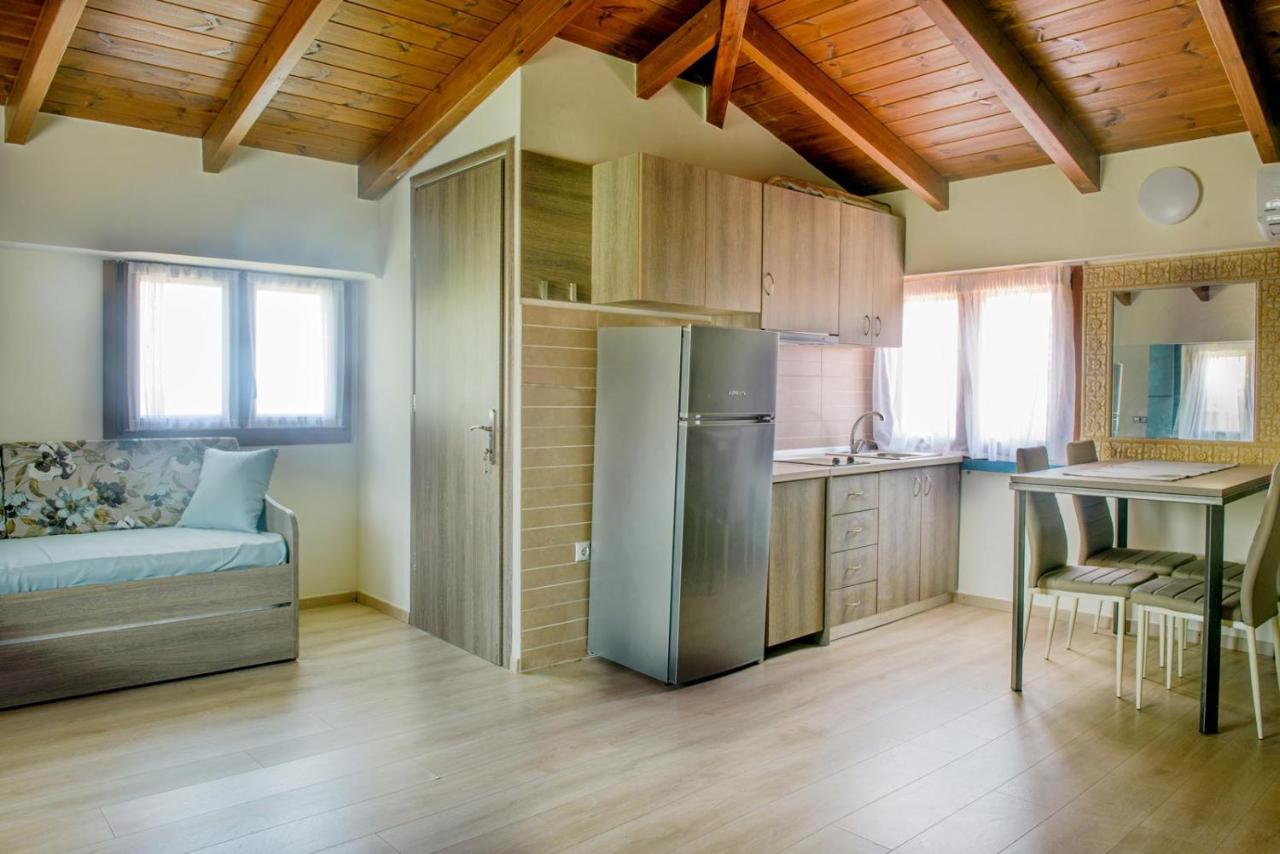 3D Iliadis Suites Иериссос Экстерьер фото